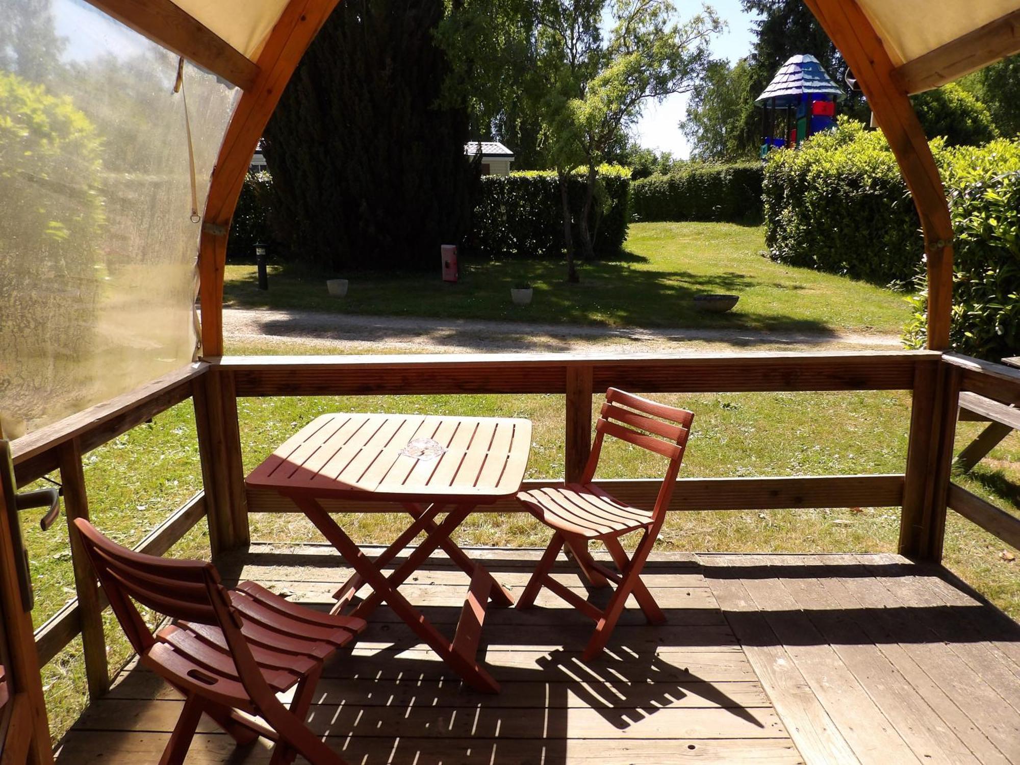 Camping Smile & Braudieres Mezieres-sous-Lavardin Экстерьер фото