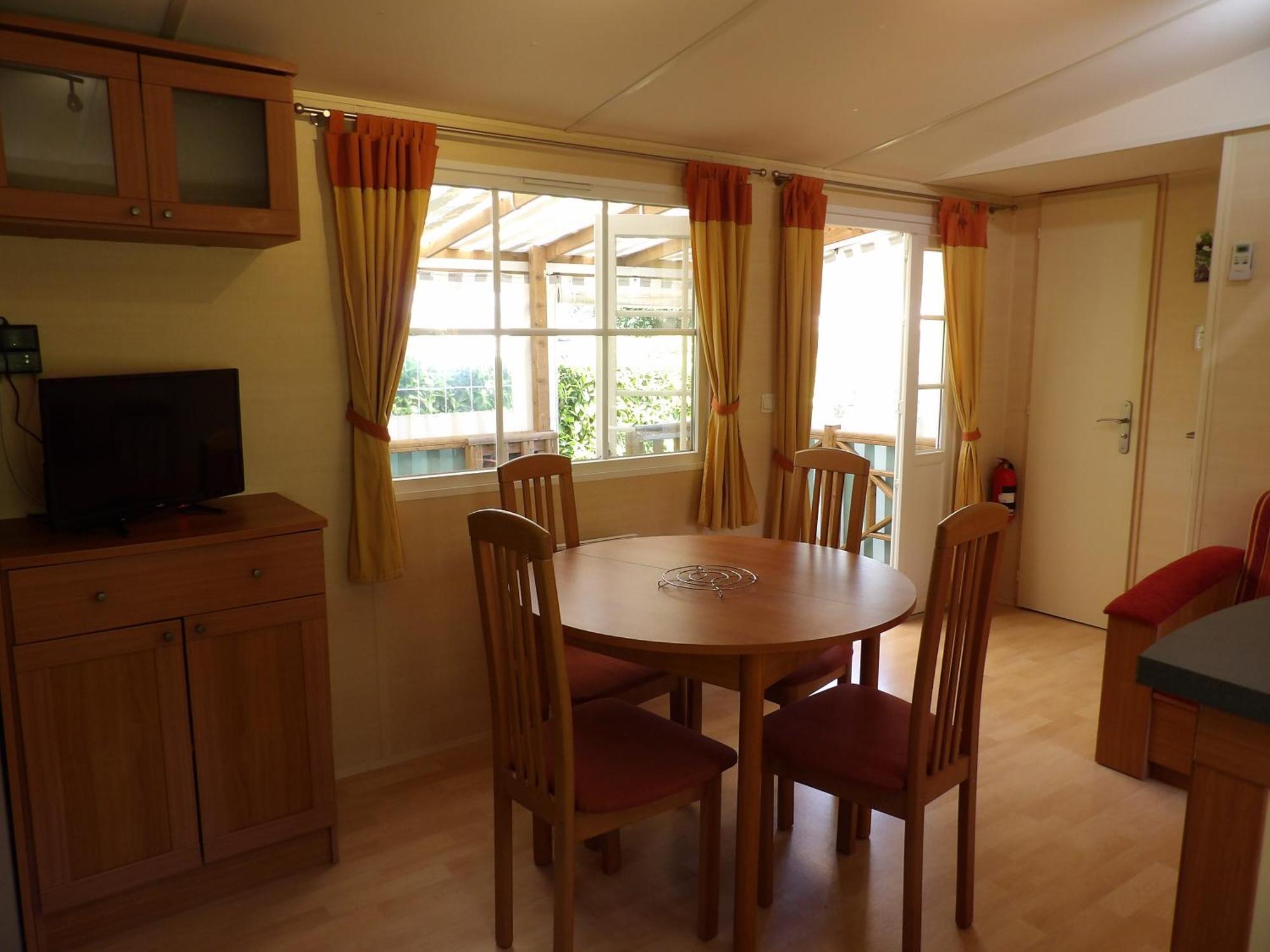 Camping Smile & Braudieres Mezieres-sous-Lavardin Экстерьер фото